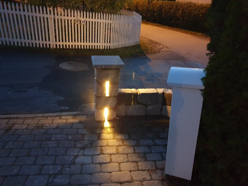 Inngangsparti og lav mur